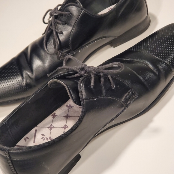 Call It Spring Oxford shoes - Picture 1 of 3